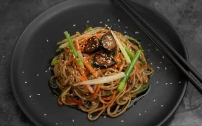 Yakissoba com Alho Negro