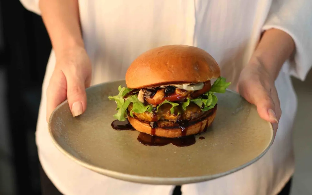 Hambúrguer de alho negro