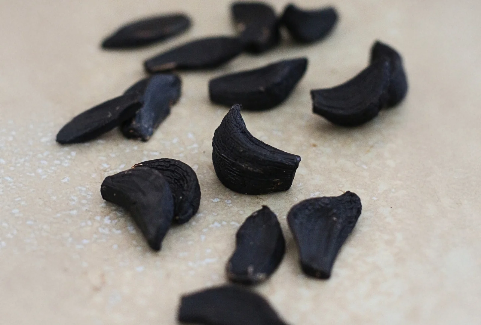 Sal Grosso de Alho Negro 90g - Imagem 5