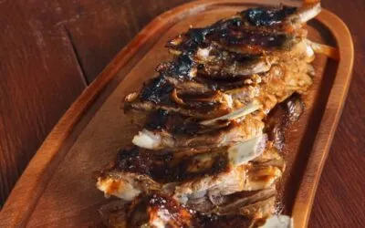 Costela de Cordeiro Glaceado de Pasta de Alho Negro